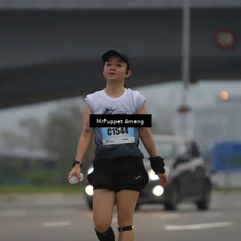 Runner Photo 7210649