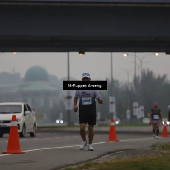 Runner Photo 7210661