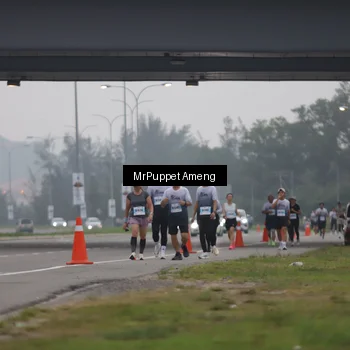 Runner Photo 7210672