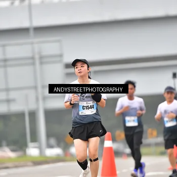 Runner Photo 7210679