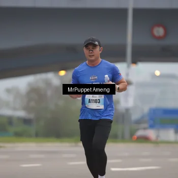 Runner Photo 7210680