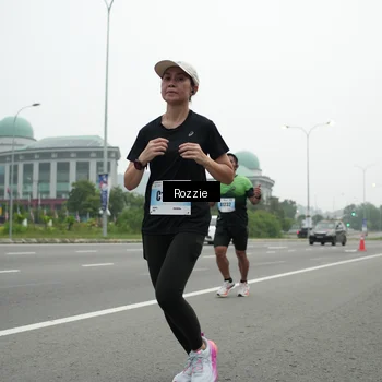 Runner Photo 7210684
