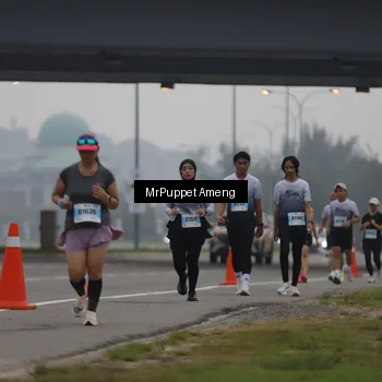 Runner Photo 7210697