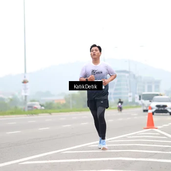 Runner Photo 7210722