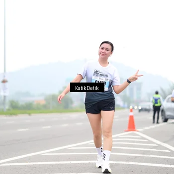 Runner Photo 7210734