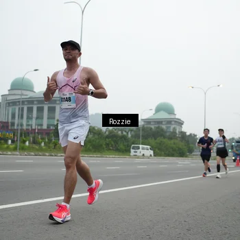 Runner Photo 7210743