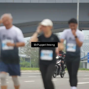 Runner Photo 7210750