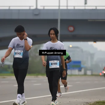 Runner Photo 7210754