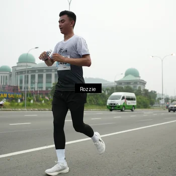 Runner Photo 7210756