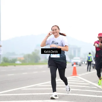 Runner Photo 7210791