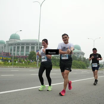 Runner Photo 7210800