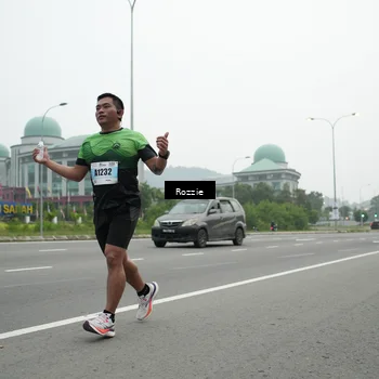 Runner Photo 7210834