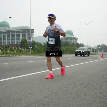 Runner Photo 7210836