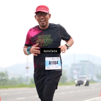 Runner Photo 7210856