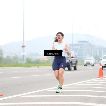 Runner Photo 7210875