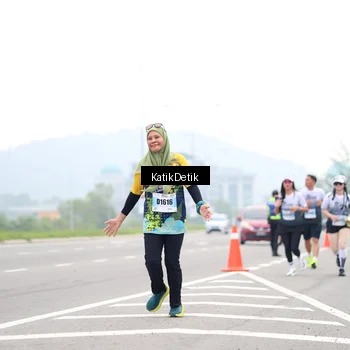 Runner Photo 7210902