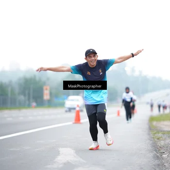 Runner Photo 7210939