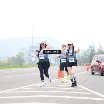 Runner Photo 7210981
