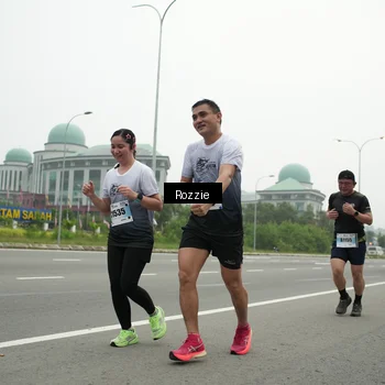 Runner Photo 7210983