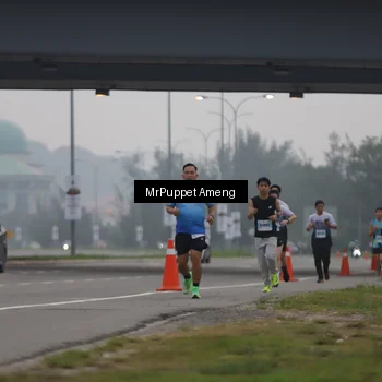 Runner Photo 7211093