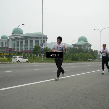 Runner Photo 7211213