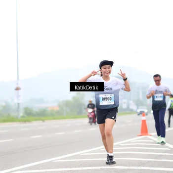 Runner Photo 7211244