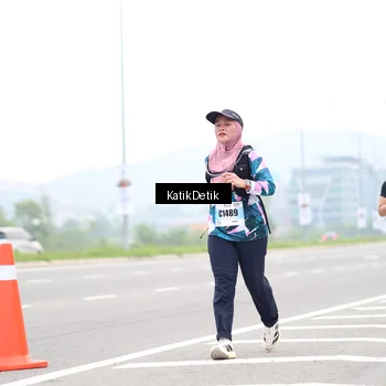 Runner Photo 7211332