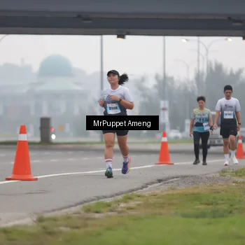 Runner Photo 7211376