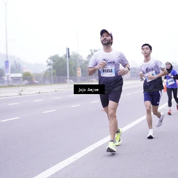 Runner Photo 7211435