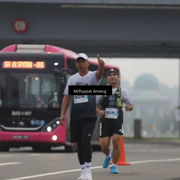 Runner Photo 7211441