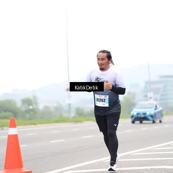 Runner Photo 7211443
