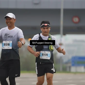 Runner Photo 7211449