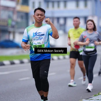 Runner Photo 7211451