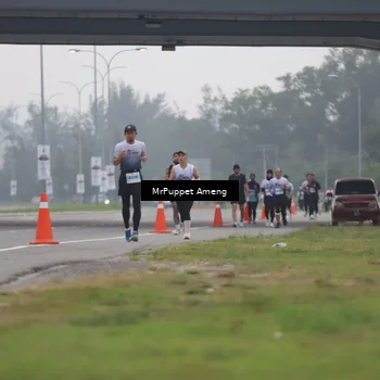 Runner Photo 7211484