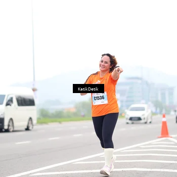 Runner Photo 7211578