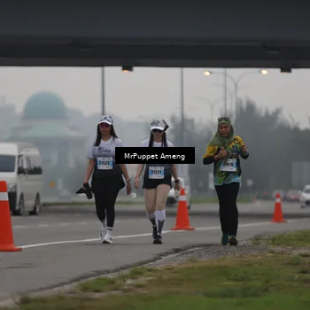 Runner Photo 7211680