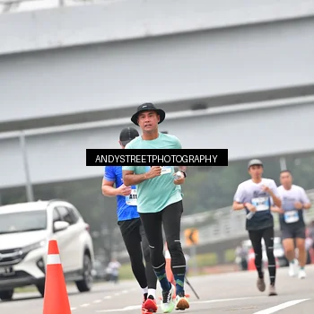 Runner Photo 7211716