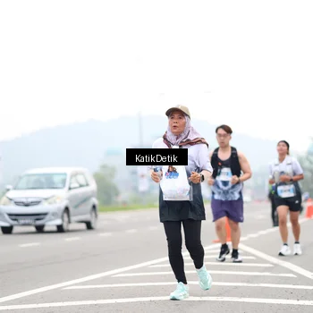 Runner Photo 7211792