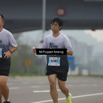 Runner Photo 7211874