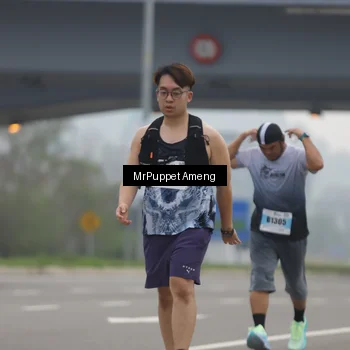 Runner Photo 7212002