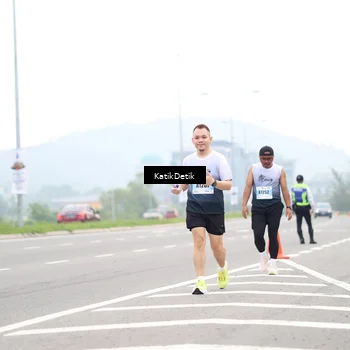 Runner Photo 7212044