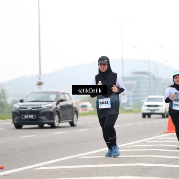 Runner Photo 7212143