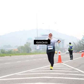 Runner Photo 7212245