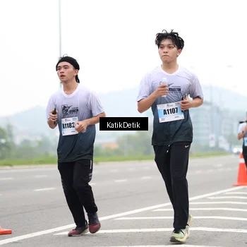 Runner Photo 7212363