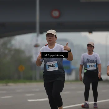 Runner Photo 7212468