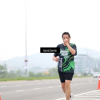 Runner Photo 7212684