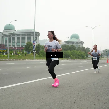 Runner Photo 7212687