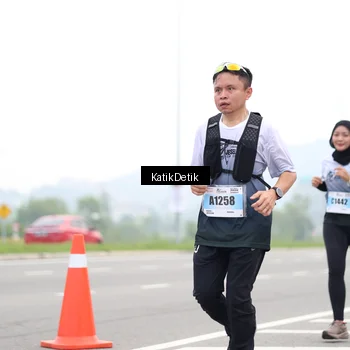 Runner Photo 7212905