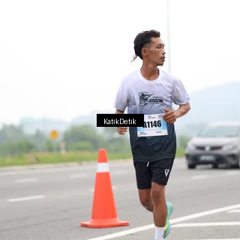 Runner Photo 7213276