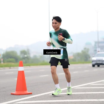 Runner Photo 7213397